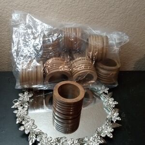 GORGEOUS Set of 12 Corrugated Wooden Napkin Rings
